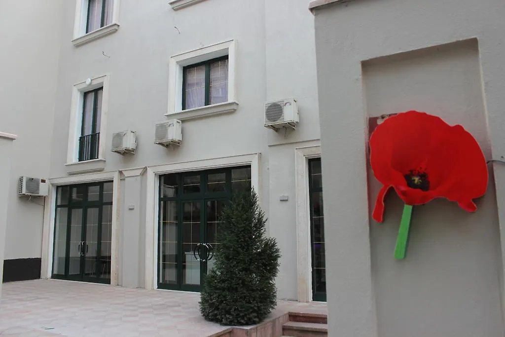 Blloku Hotel 地拉那